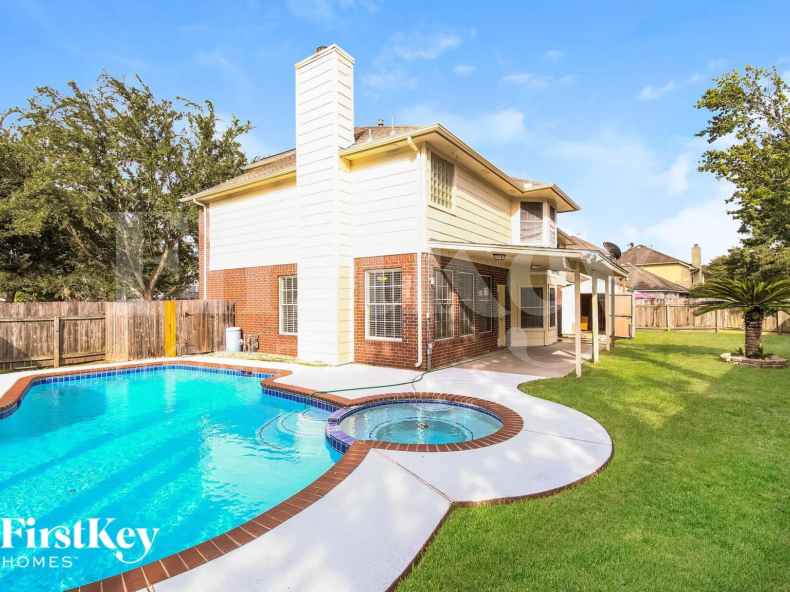 4 bed, 2.5 bath, 2338 sqft, $2,990 — Photo 3