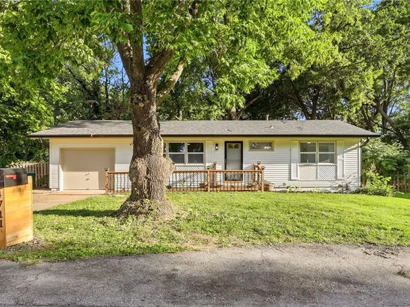 4711 Yecker Ave, Kansas City, KS 66104