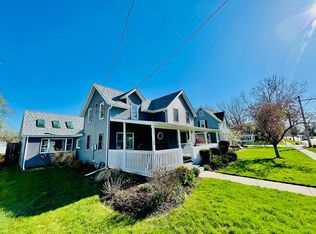 407 W 3rd St, Byron, IL 61010