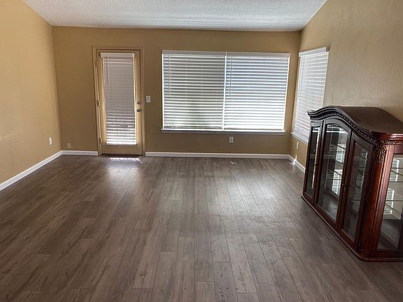 3rd image of 8136 Westover Pl NW