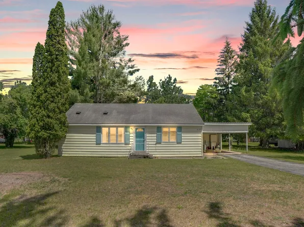6422 W Broadway St, Lake City, MI 49651