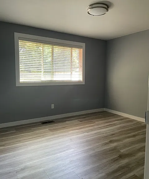 916 207th Pl SE — Photo 10
