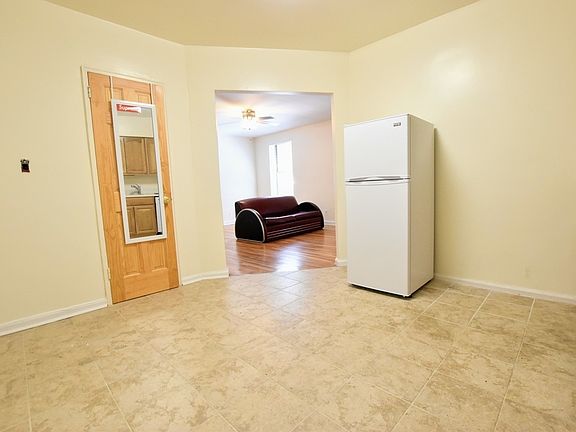 3rd image of 31-23 42nd St #1C