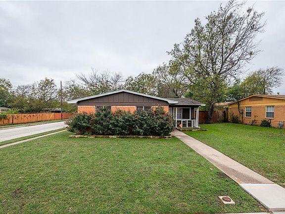 2nd image of 1448 Stafford Dr