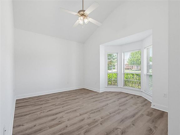 4th image of 742 Cheswick Ave
