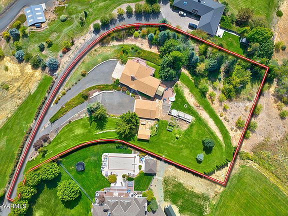 4th image of 420 Aeroview