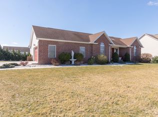 5070 Grandview Rd, Hanover, PA 17331