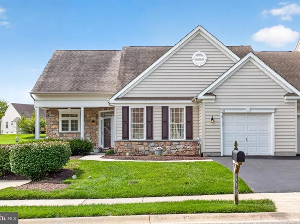 118 Augusta Dr, Honey Brook, PA 19344