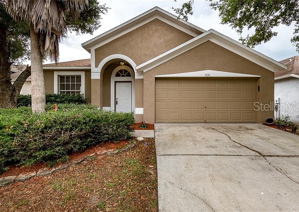 1st image of 929 Grand Canyon Dr