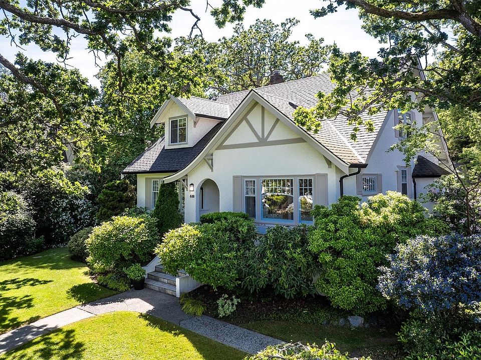 1st image of 688 Falkland Rd