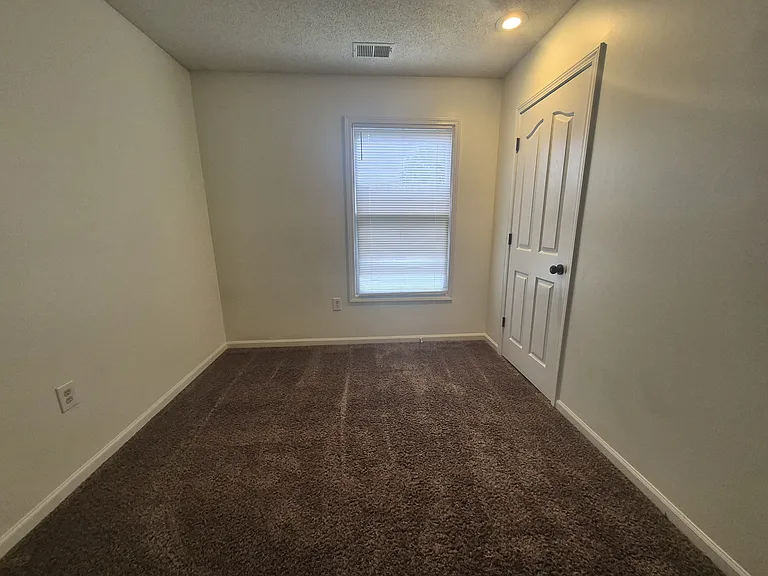 820 E 167th Ct — Photo 14