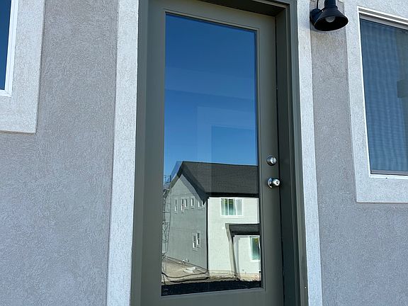 2nd image of 682 Benedict Dr