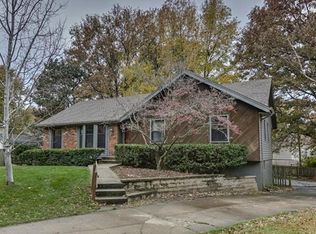 9940 Westgate Ct, Lenexa, KS 66215