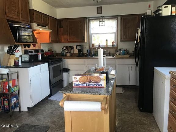 3rd image of 5121 Ramsey Ln