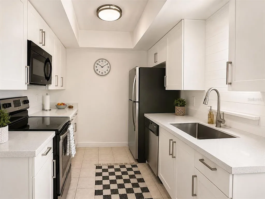 2 bed, 1.5 bath, 990 sqft, $1,700 — Photo 3