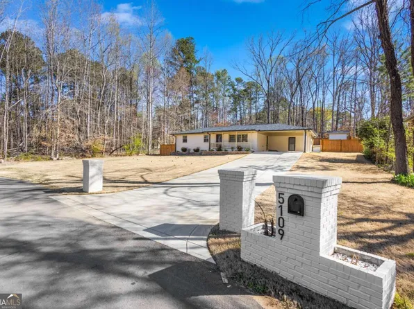 5109 Dogwood Hills Dr, Sugar Hill, GA 30518
