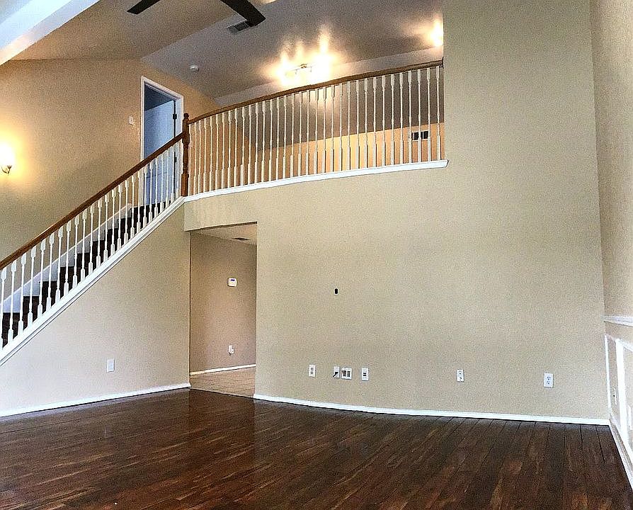 1st image of 8101 Twin Oaks Trl