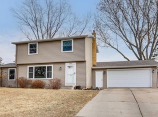 2570 Mayfair Ave, White Bear Lake, MN 55110