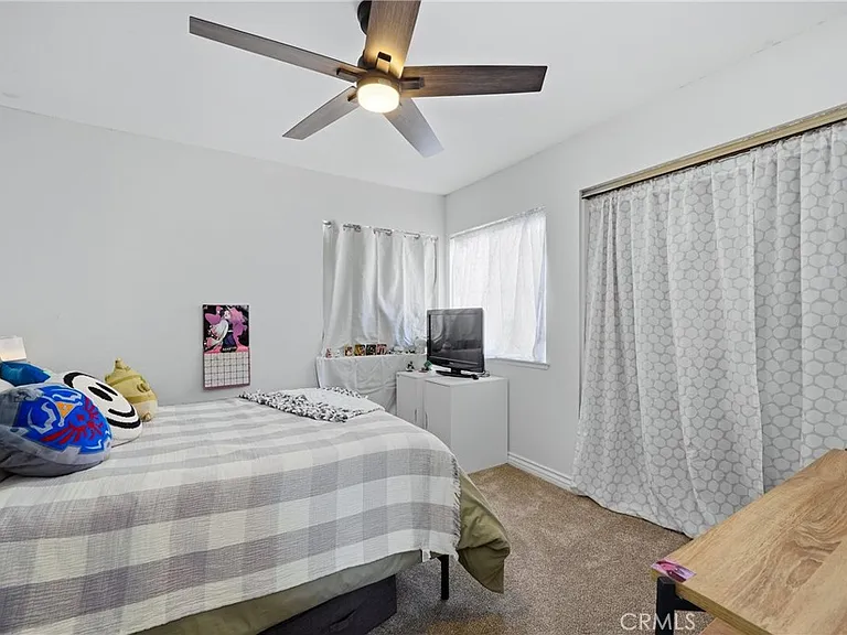1505 Canterbury Cir — Photo 37