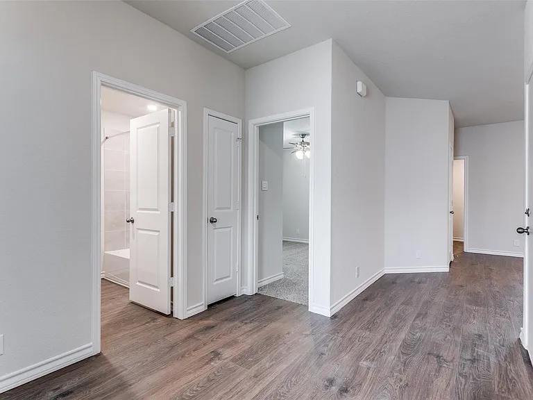 21042 Gravel Keep Dr — Photo 5