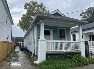 8335 Hickory St, New Orleans, LA 70118
