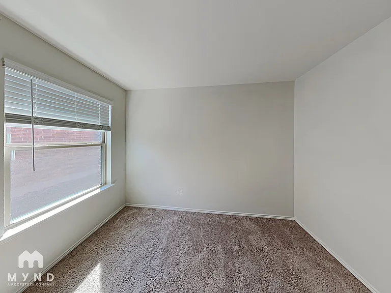 2436 Dolostone Dr — Photo 18