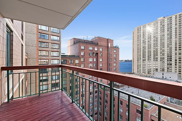 Sold by Douglas Elliman | media 2