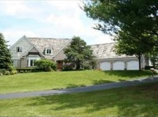 9412 Thompson Rd, Woodstock, IL 60098