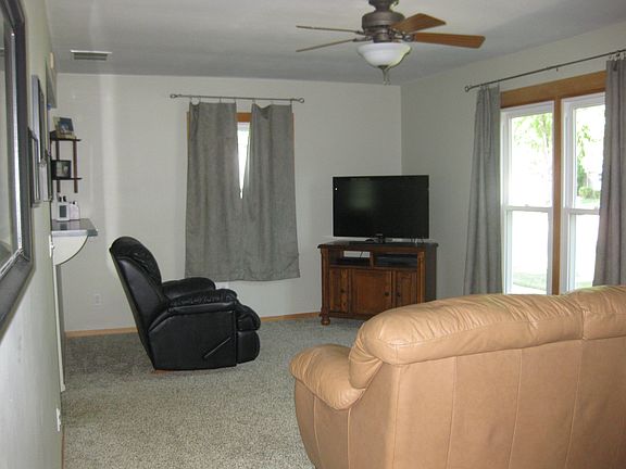 4th image of 8836 Bryant Ave S