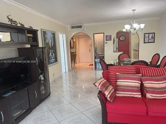 5401 Collins Ave #931 — Photo 21