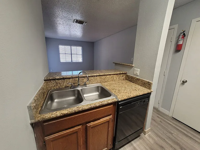 Madeira Apartments at Live Oak — Photo 56