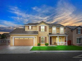 396 Peregrine Ln, San Jacinto, CA 92582