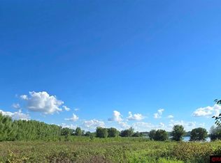 County Road 20, Hanska, MN 56041