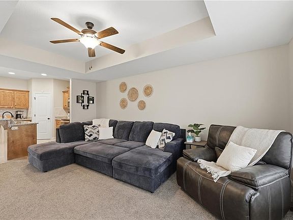 5th image of 519 Coleman Dr