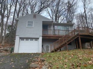 212 Pohatcong Rd, Highland Lakes, NJ 07422