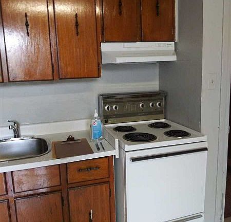 3rd image of 2863 Dundas St W #3