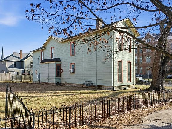 4th image of 76-78 Huffman Ave #76-1/2-78