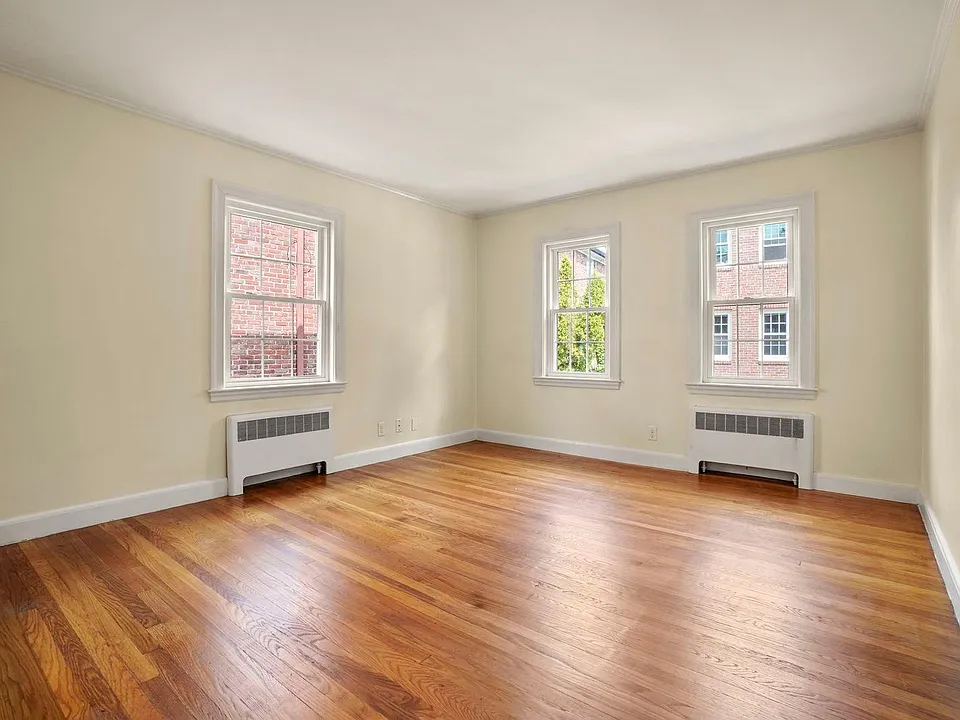 1 Garden Ct #1