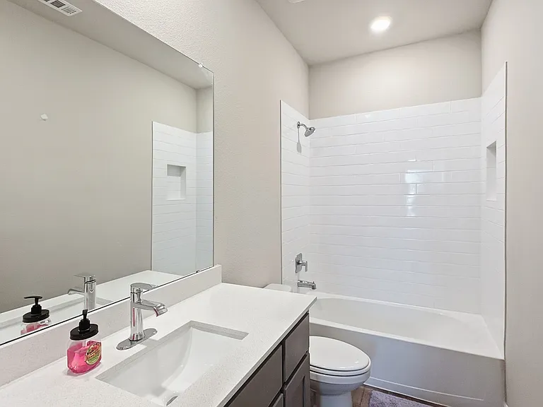 14525 Delphinus Dr — Photo 5
