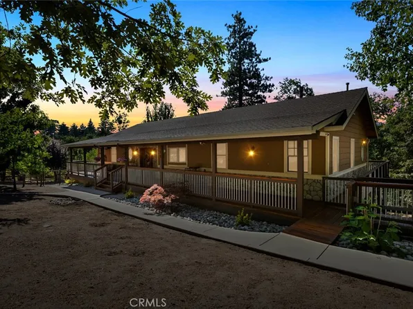 18 Fredalba Rd, Running Springs, CA 92382