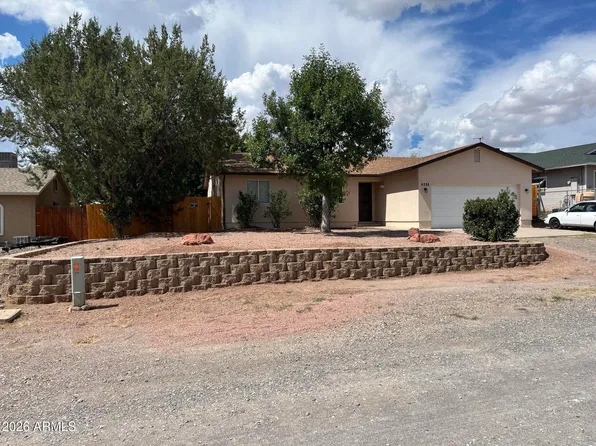 5680 N Debbie Lane, Rimrock, AZ 86335