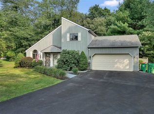 3 Sachson Pl, Wappingers Falls, NY 12590