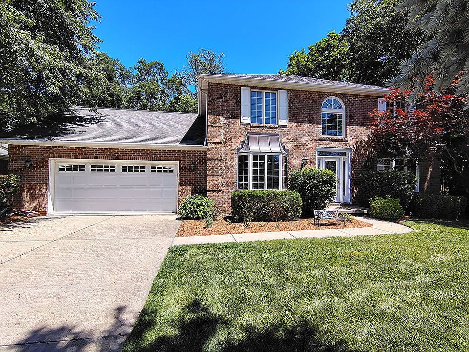 1st image of 1315 W Wexford Pl