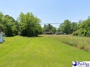 Barnes St, Mullins, SC 29574
