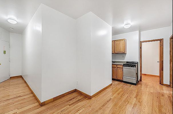 1st image of 530 E 13th St APT 6