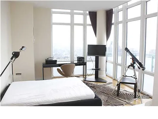 Rented by Evans Real Estate | media 35