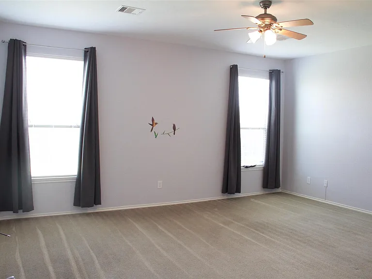 2711 Cally Ct — Photo 13