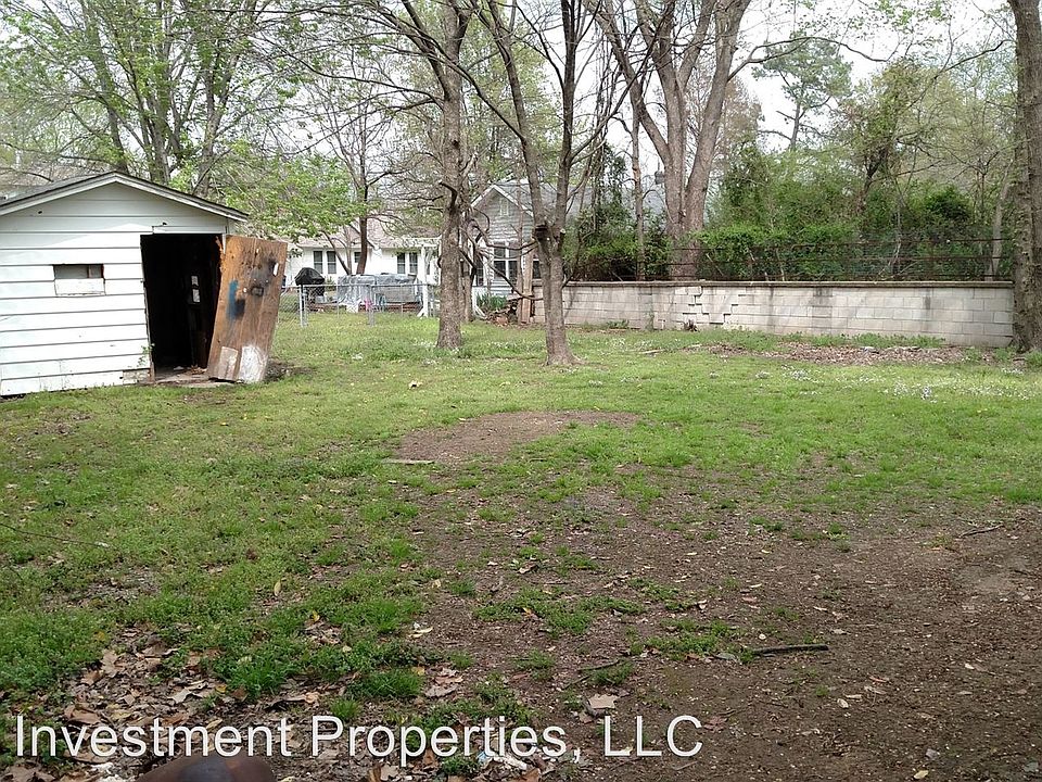 2nd image of 3207 Emrich St