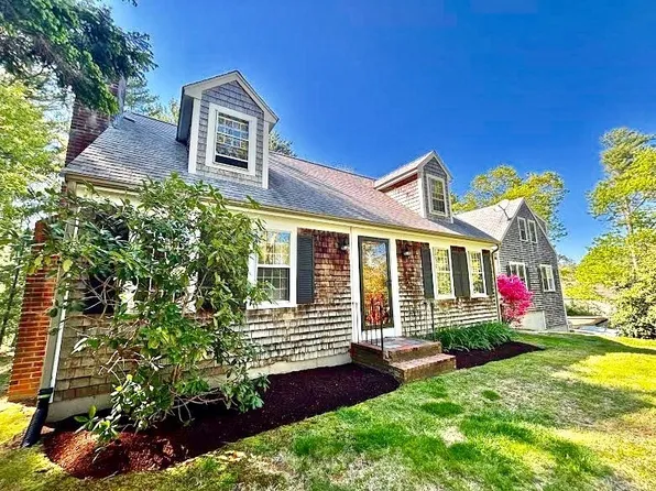 62 Teakettle Ln, Duxbury, MA 02332