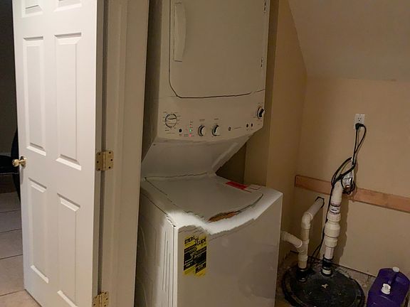 Laundry with Washer and Dryer